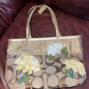 COACH LIMITED EDITION FLORAL HANDBAG
